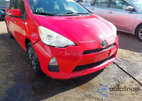 2013 Toyota Prius C Two из США, поврежденный, VIN JTDKDTB36D1048933